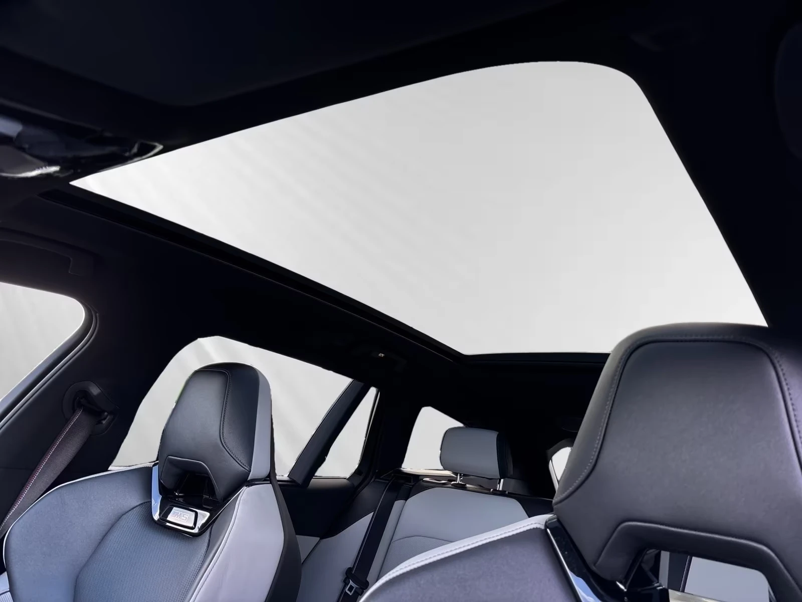 BMW M5 TOURING PLUG-IN HYBRID PANORAMA B&W HEAD-UP | Mobile.bg � ����������� 13