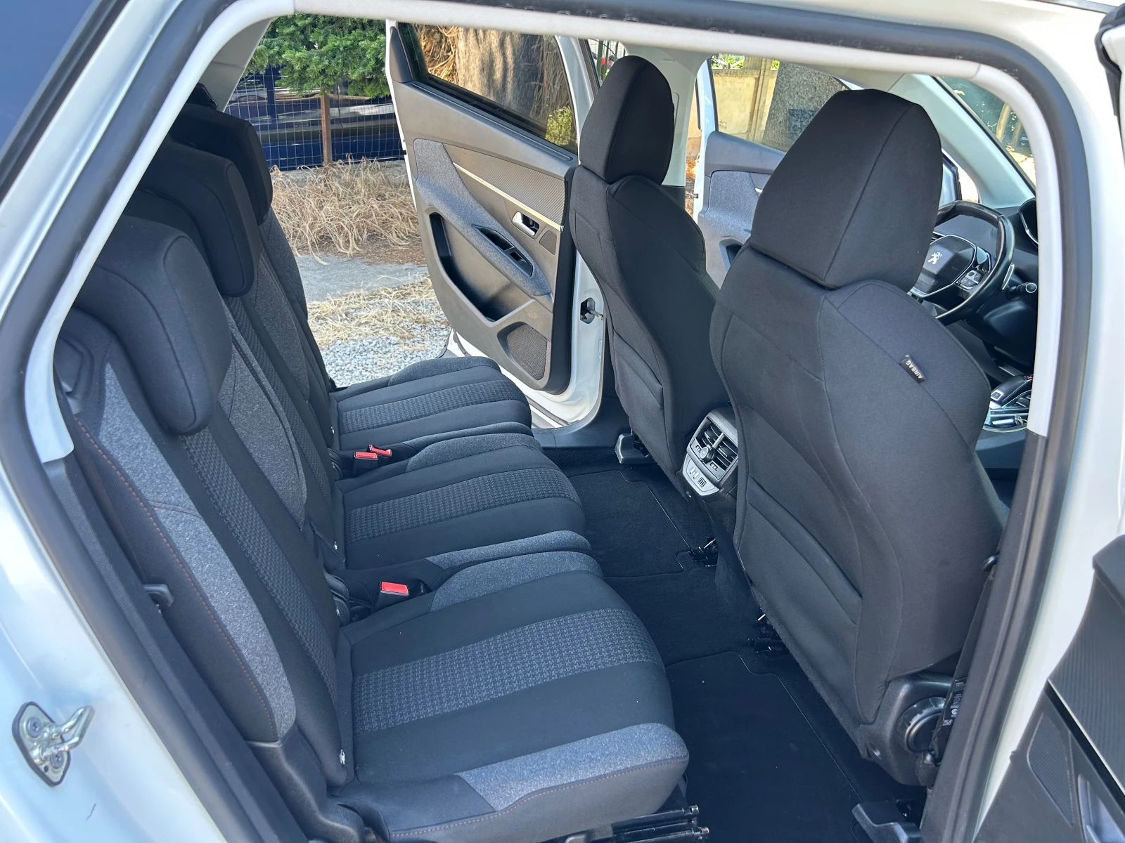 Peugeot 5008 1.6HDI EURO6B 7M, снимка 12 - Автомобили и джипове - 54948060