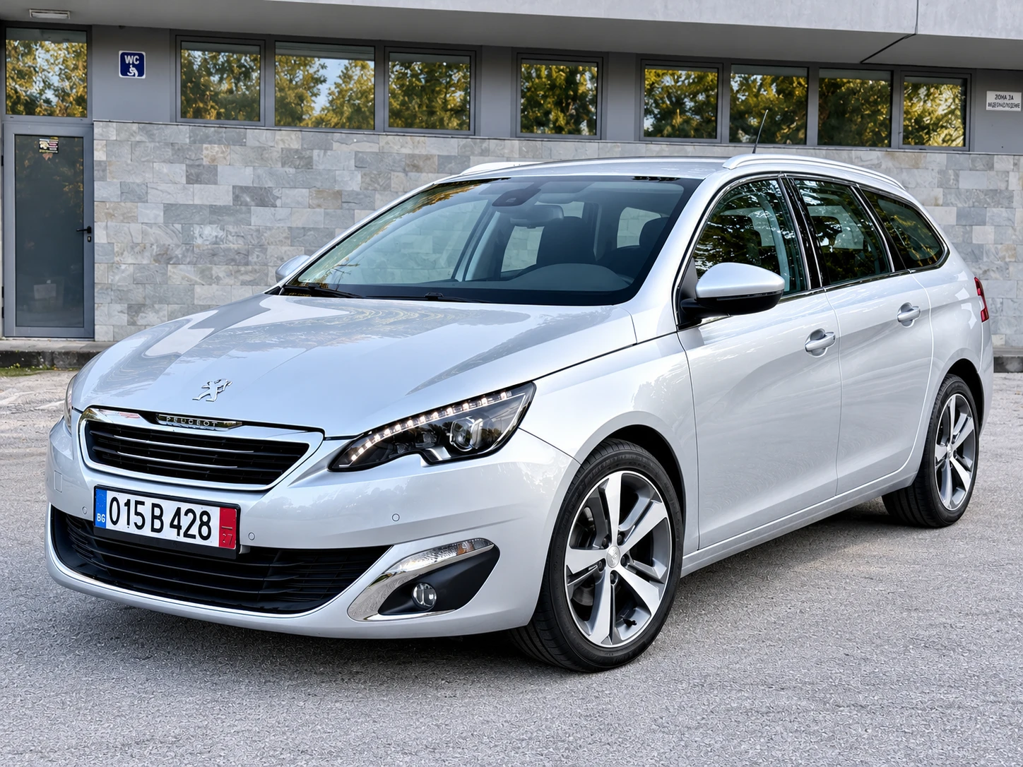Peugeot 308 1.6HDI* 120k.c.* ALLURE* LED* Автоматик* Euro6B* 