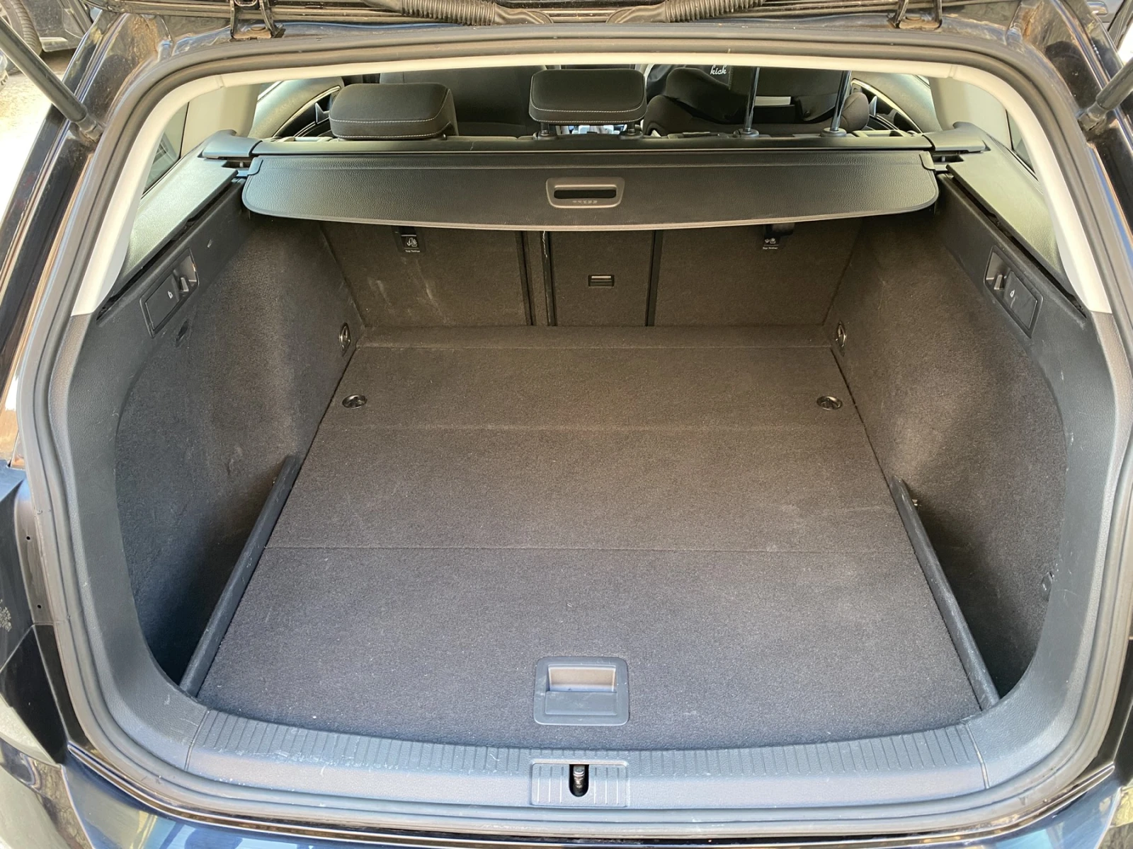 VW Golf 2.0 TDI/ DSG/ Highline/ Variant , снимка 14 - Автомобили и джипове - 55250148