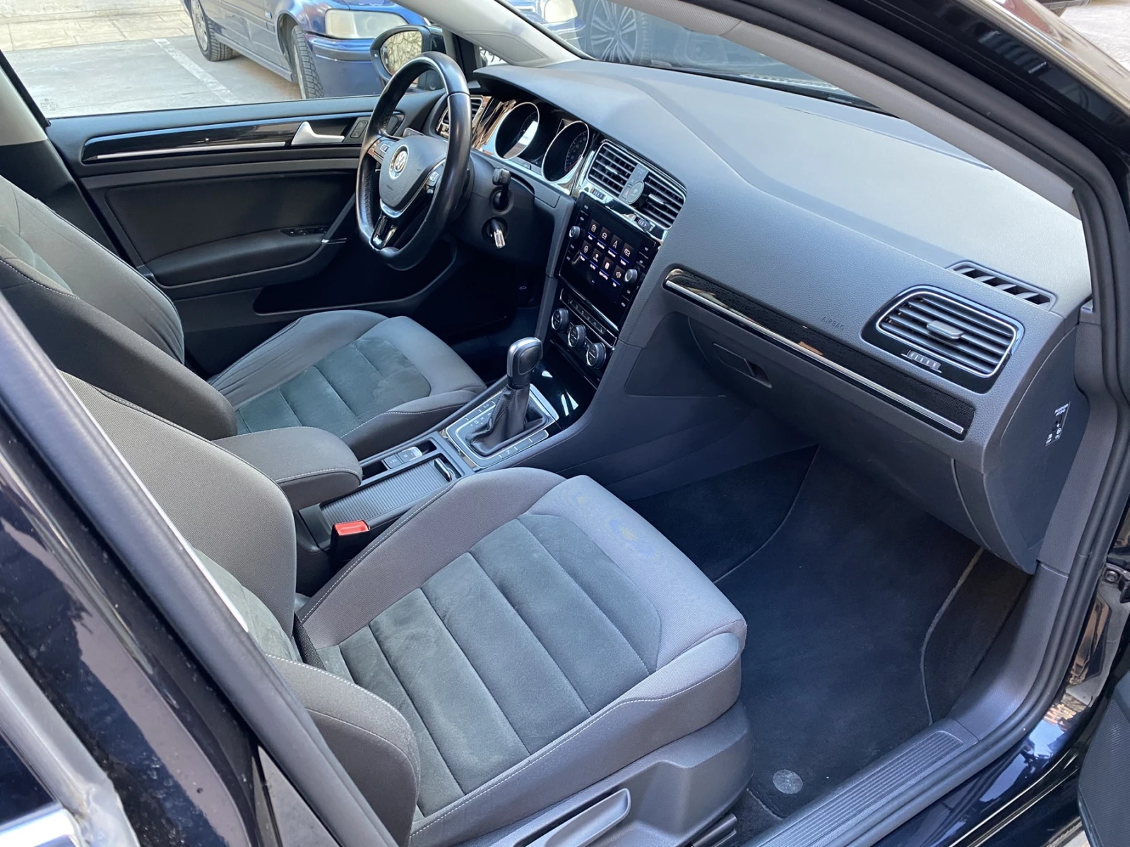 VW Golf 2.0 TDI/ DSG/ Highline/ Variant , снимка 11 - Автомобили и джипове - 55250148
