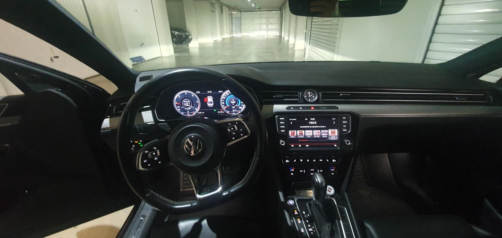 VW Passat 2.0 TDI 240к.с R-LINE, снимка 15 - Автомобили и джипове - 55372197