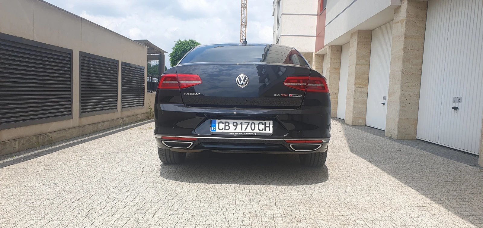 VW Passat 2.0 TDI 240к.с R-LINE, снимка 5 - Автомобили и джипове - 55372197