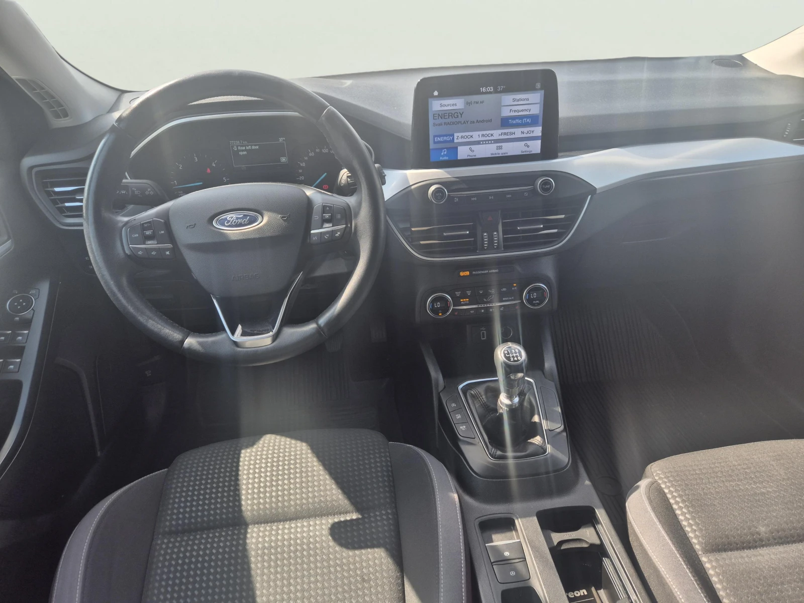 Ford Focus 1.5 EcoBlue, снимка 11 - Автомобили и джипове - 55619503