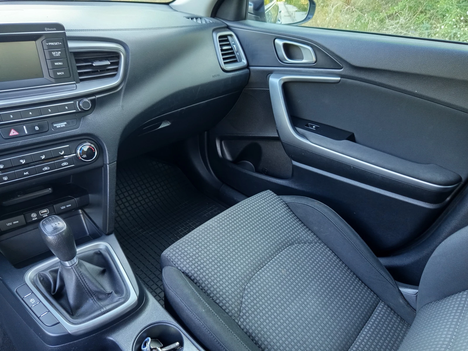 Kia Ceed 1.4/100кс.* , снимка 11 - Автомобили и джипове - 55833254