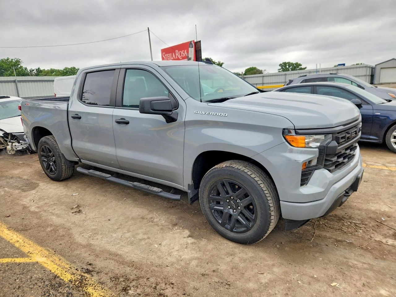 Chevrolet Silverado 2.7l K1500 Custom, снимка 4 - Автомобили и джипове - 55892129
