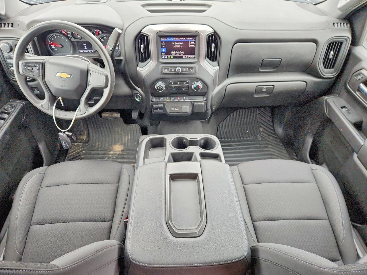 Chevrolet Silverado 2.7l K1500 Custom, снимка 8 - Автомобили и джипове - 55892129