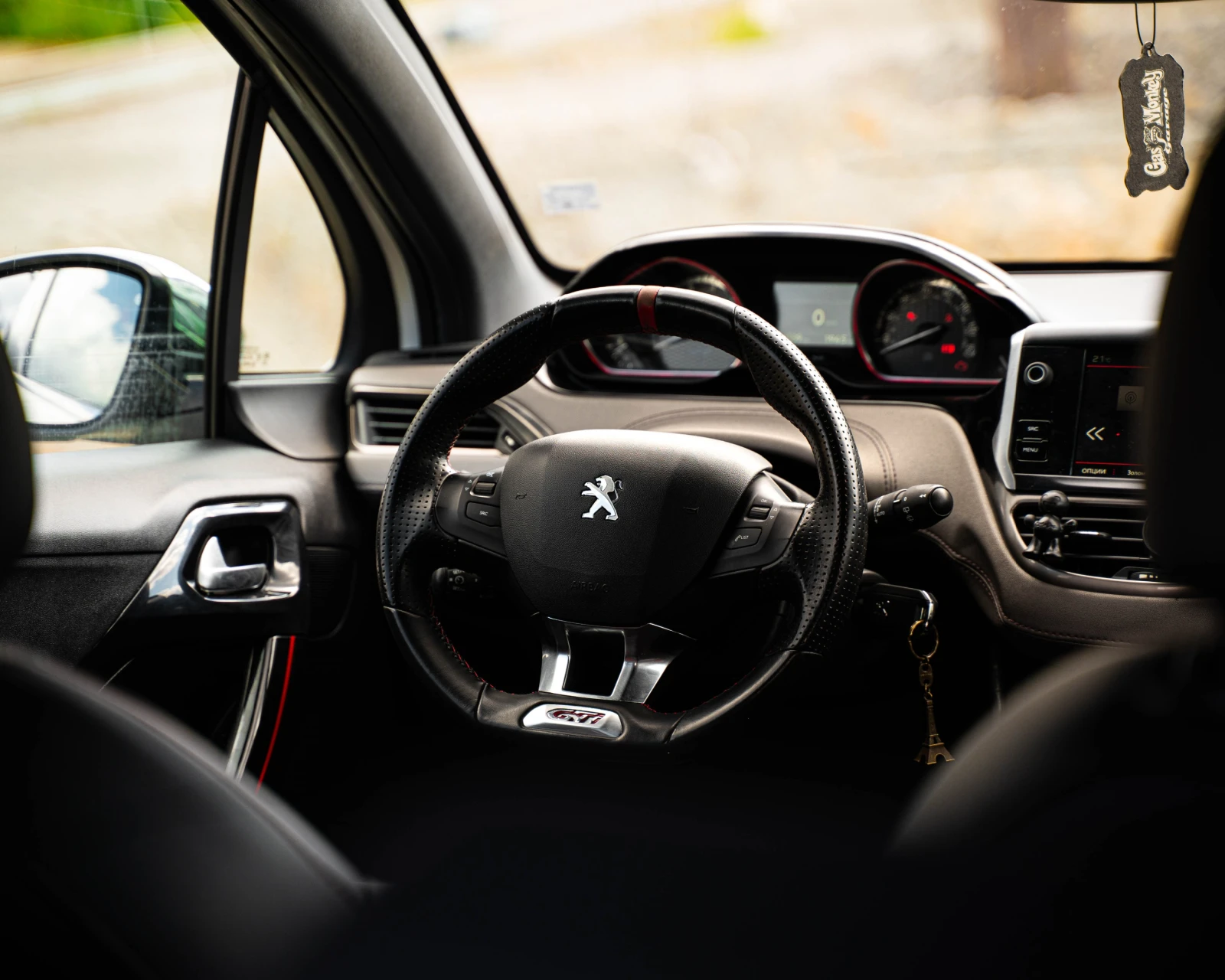 Peugeot 208 1.6 TURBO GTI, снимка 10 - Автомобили и джипове - 56319388