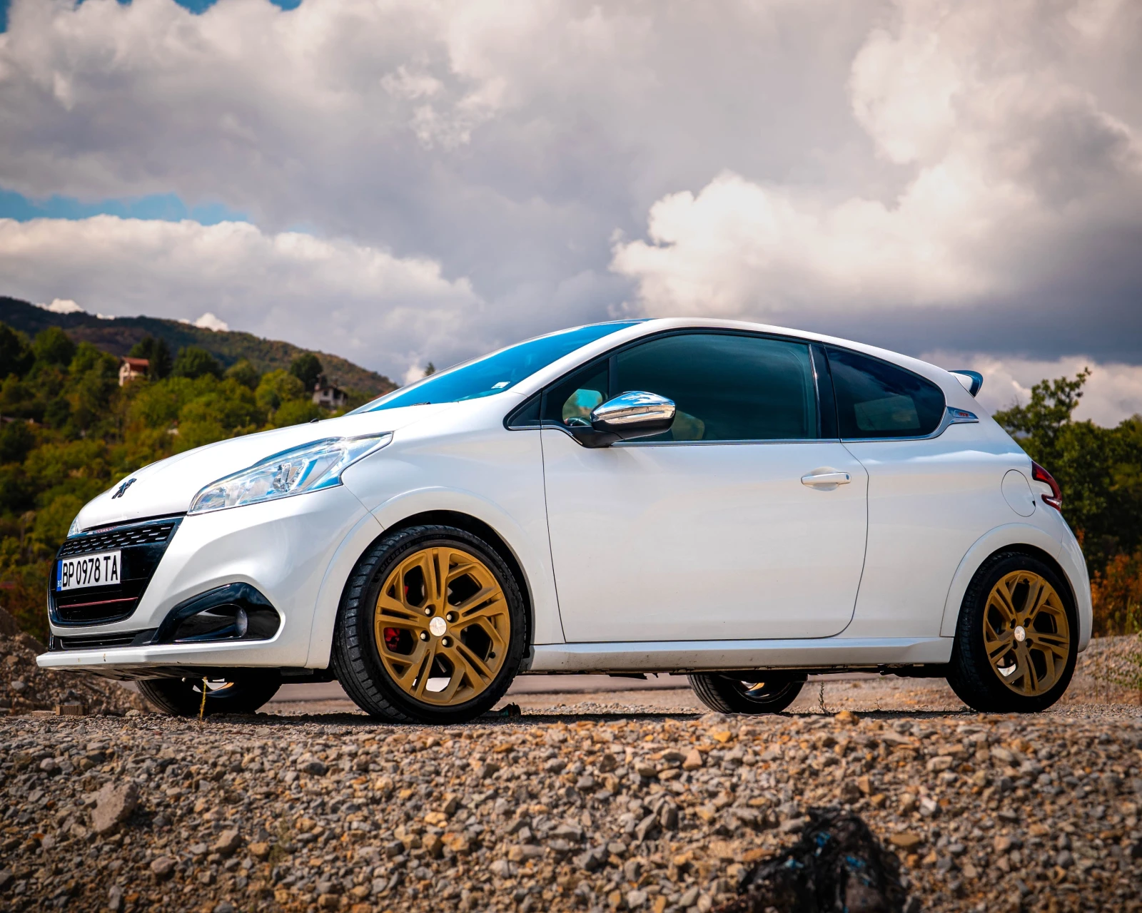Peugeot 208 1.6 TURBO GTI, снимка 4 - Автомобили и джипове - 56319388