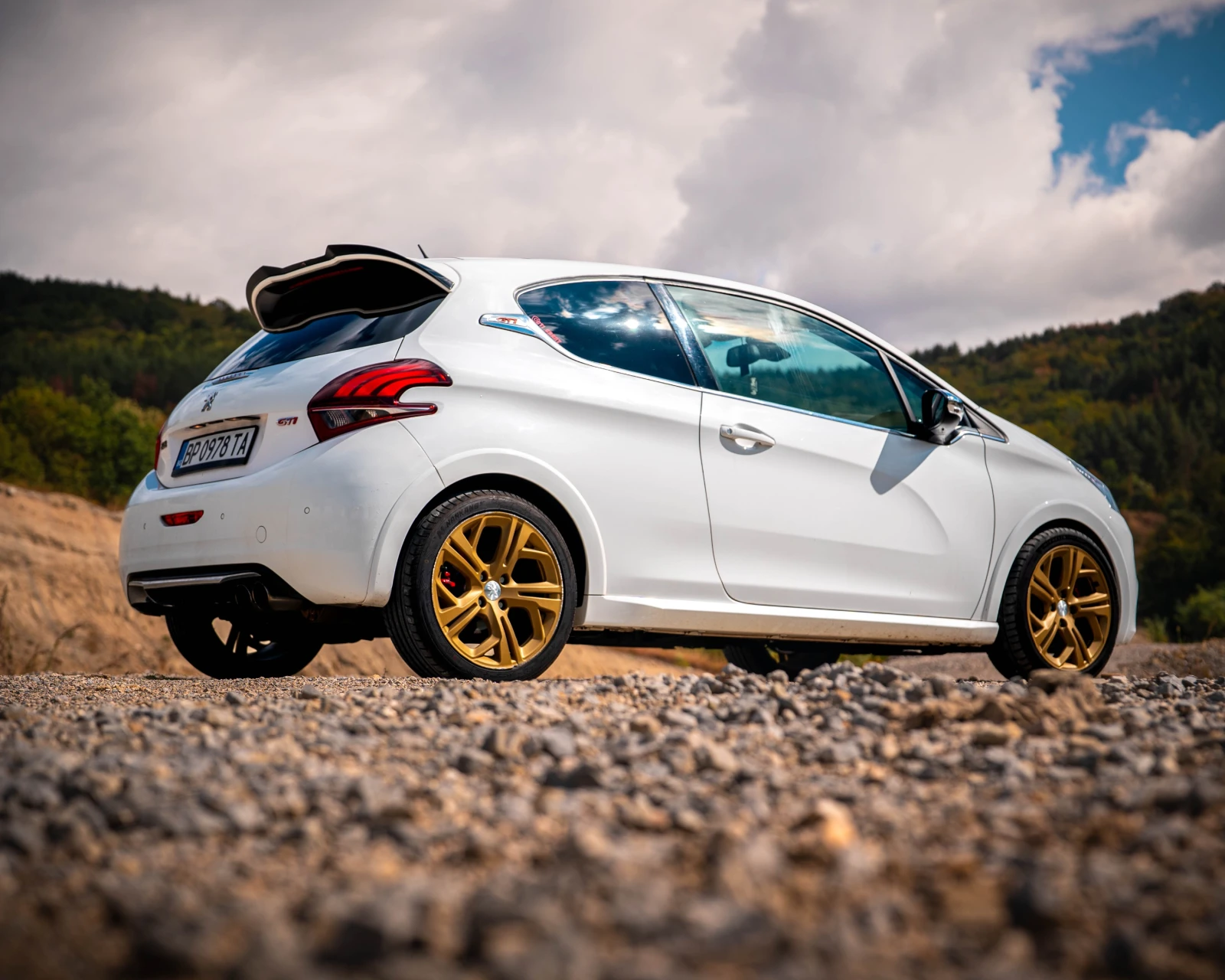 Peugeot 208 1.6 TURBO GTI, снимка 5 - Автомобили и джипове - 56319388