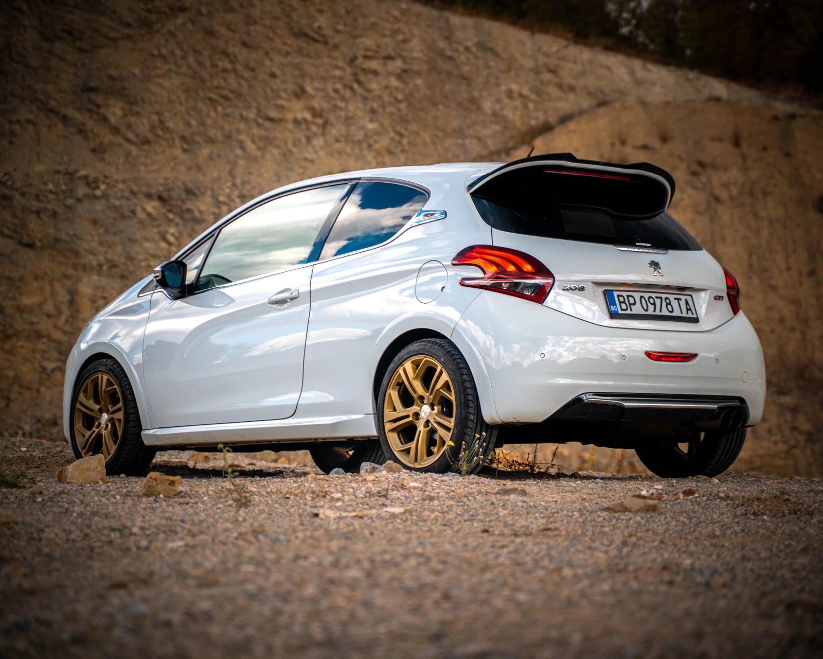 Peugeot 208 1.6 TURBO GTI, снимка 7 - Автомобили и джипове - 56319388