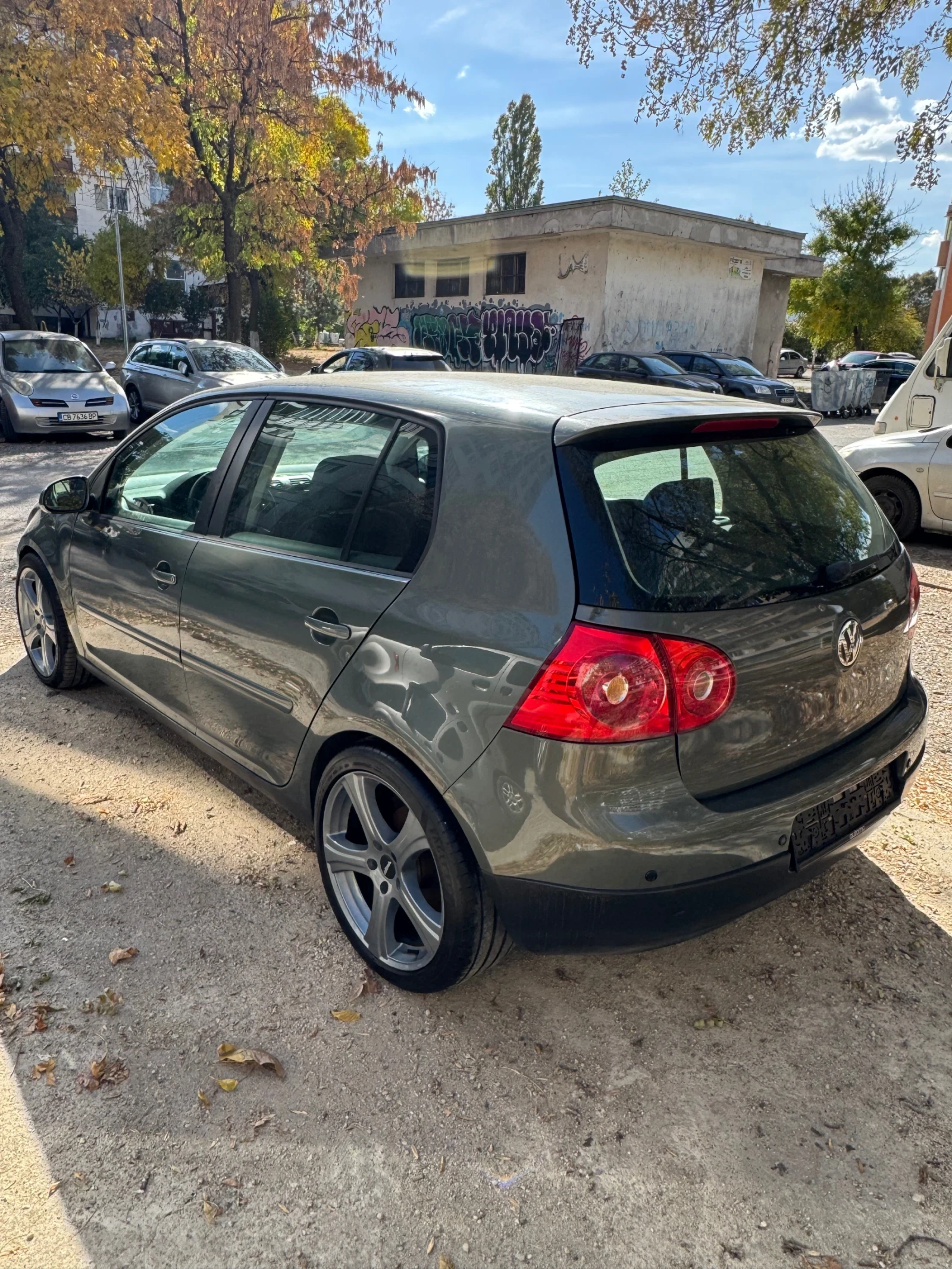 VW Golf 1.6-бензин , снимка 6 - Автомобили и джипове - 56442571