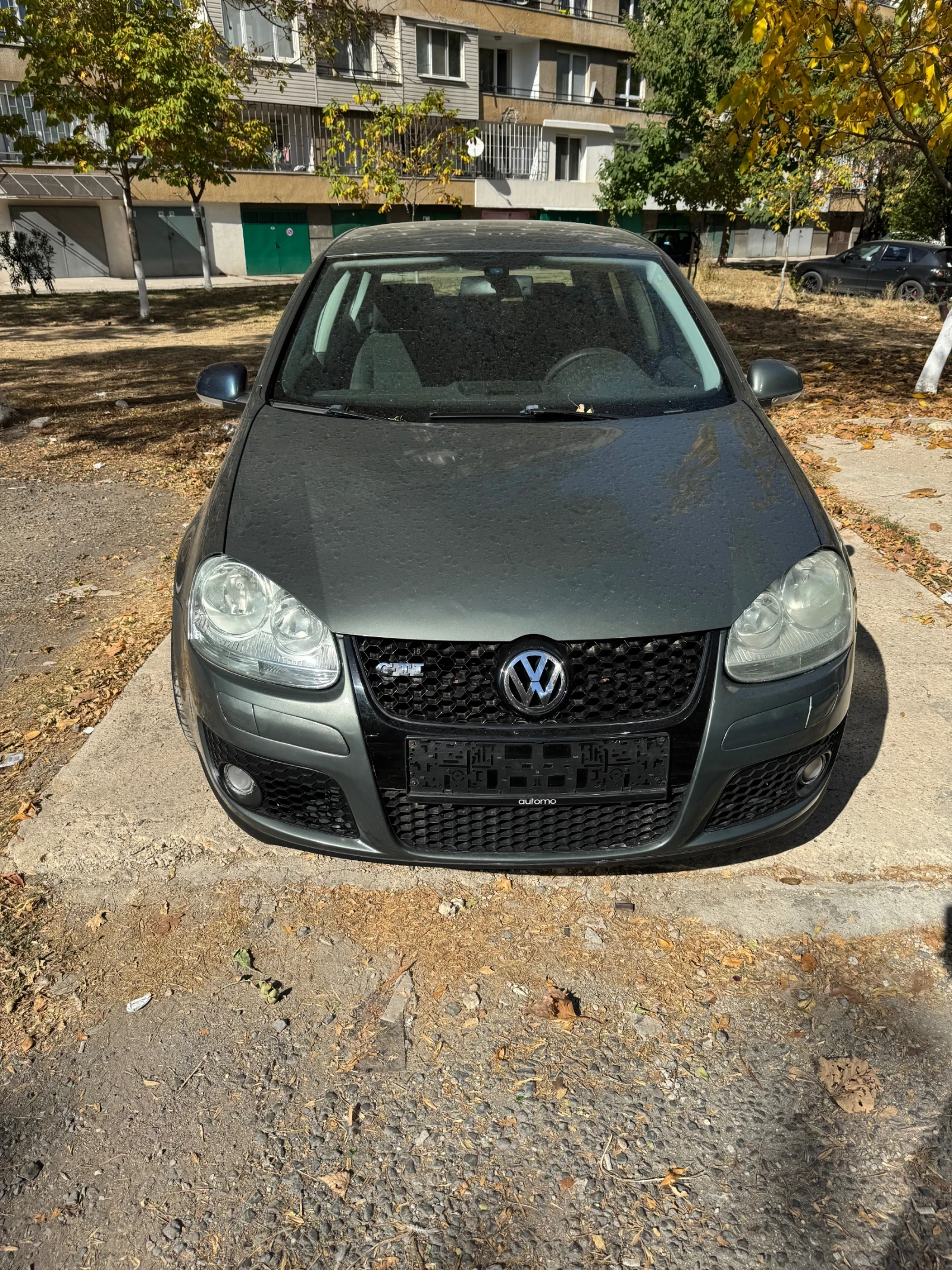 VW Golf 1.6-бензин , снимка 2 - Автомобили и джипове - 56442571