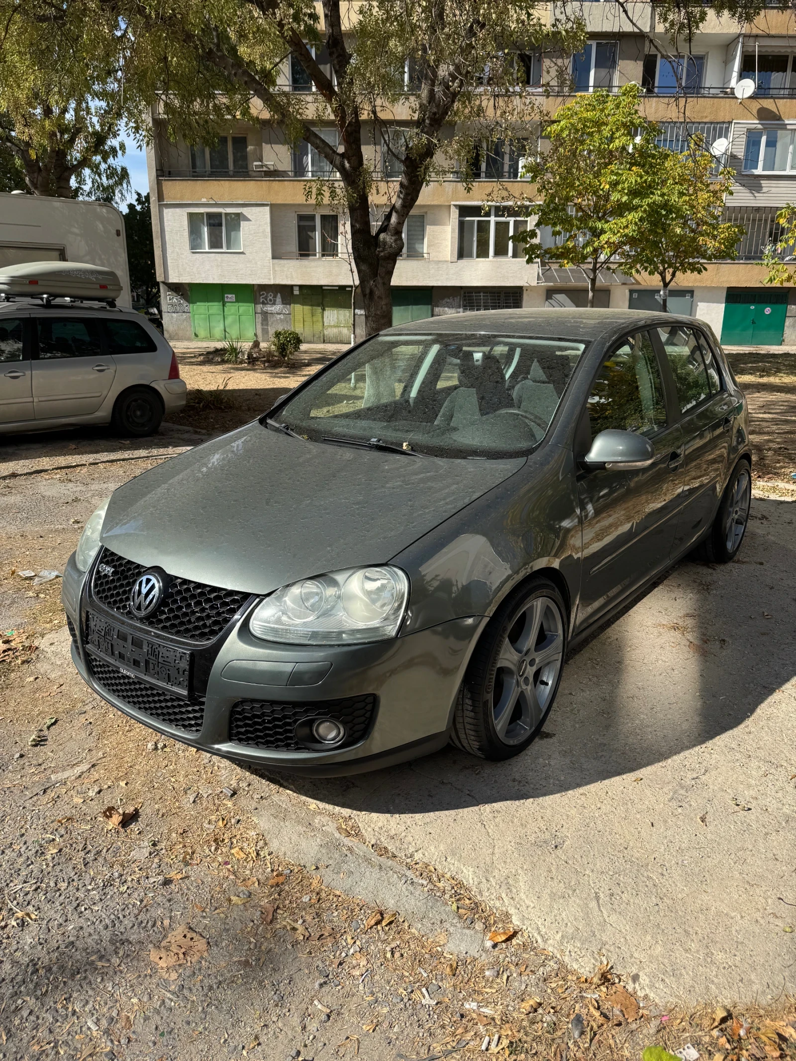 VW Golf 1.6-бензин 