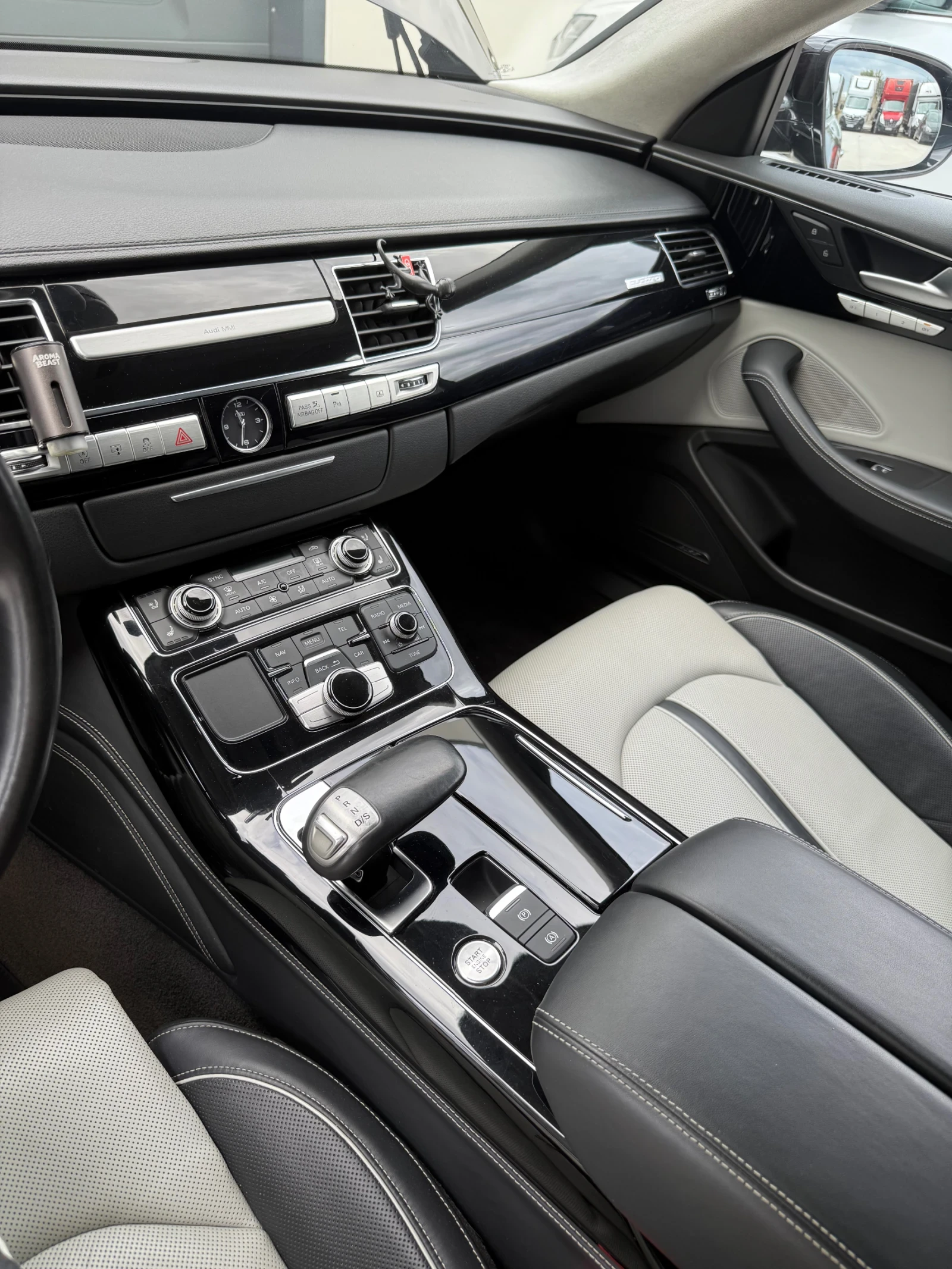 Audi A8, снимка 12 - Автомобили и джипове - 56721655