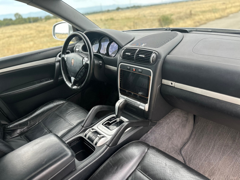 Porsche Cayenne 3.2 , снимка 12 - Автомобили и джипове - 46681803