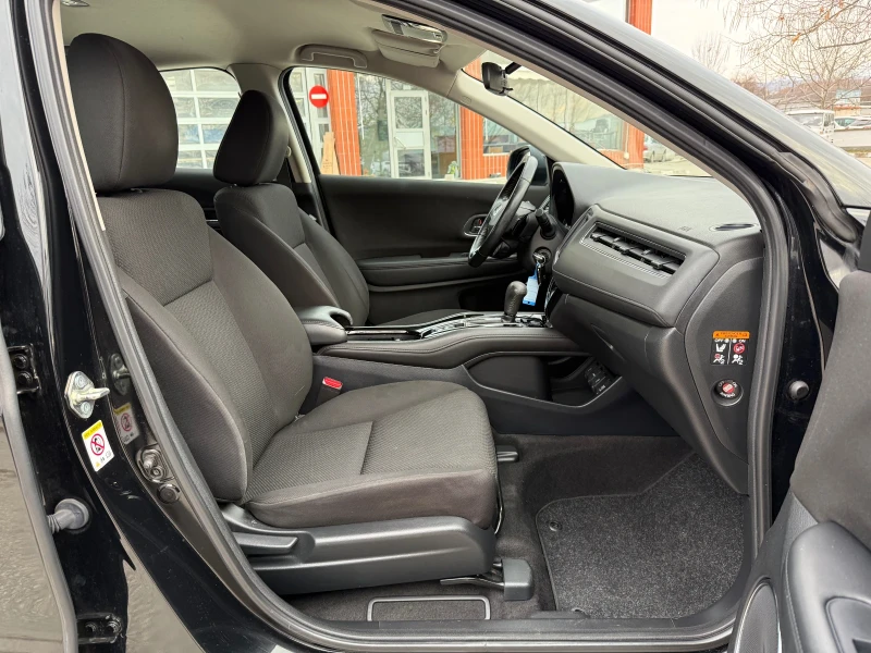 Honda Hr-v 1.5 i AUTOMAT, снимка 12 - Автомобили и джипове - 49169411