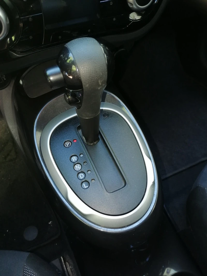 Nissan Juke, снимка 6 - Автомобили и джипове - 52407367