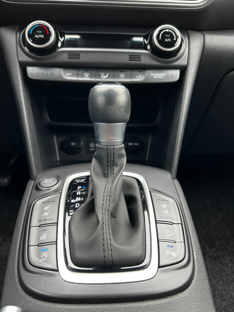Hyundai Kona Premium 2WD, снимка 16 - Автомобили и джипове - 52865972