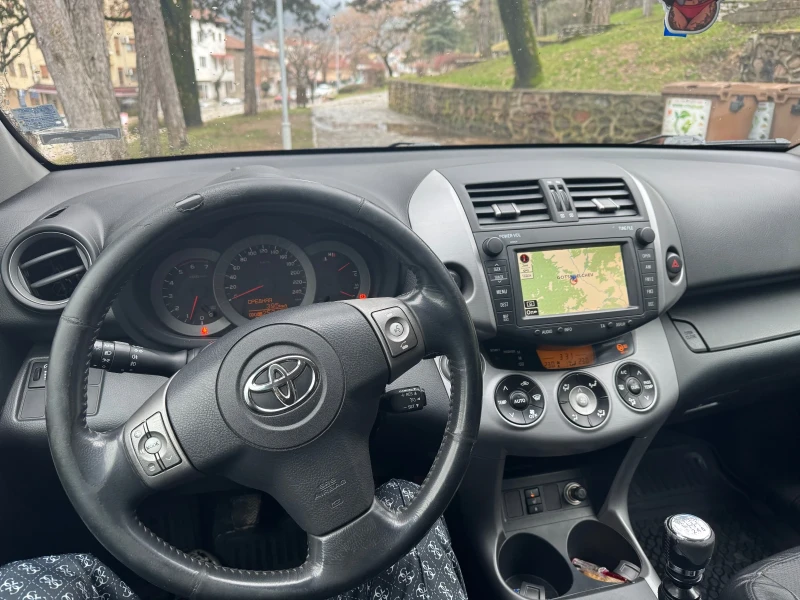 Toyota Rav4, снимка 7 - Автомобили и джипове - 53391611