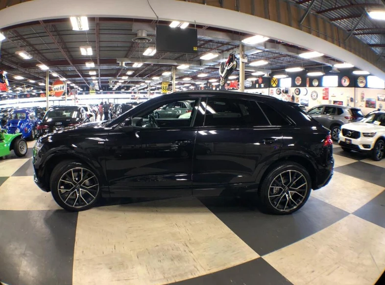 Audi Q8 PROGRESSIVE* DISTR* 21INCH* 360 - изображение 3