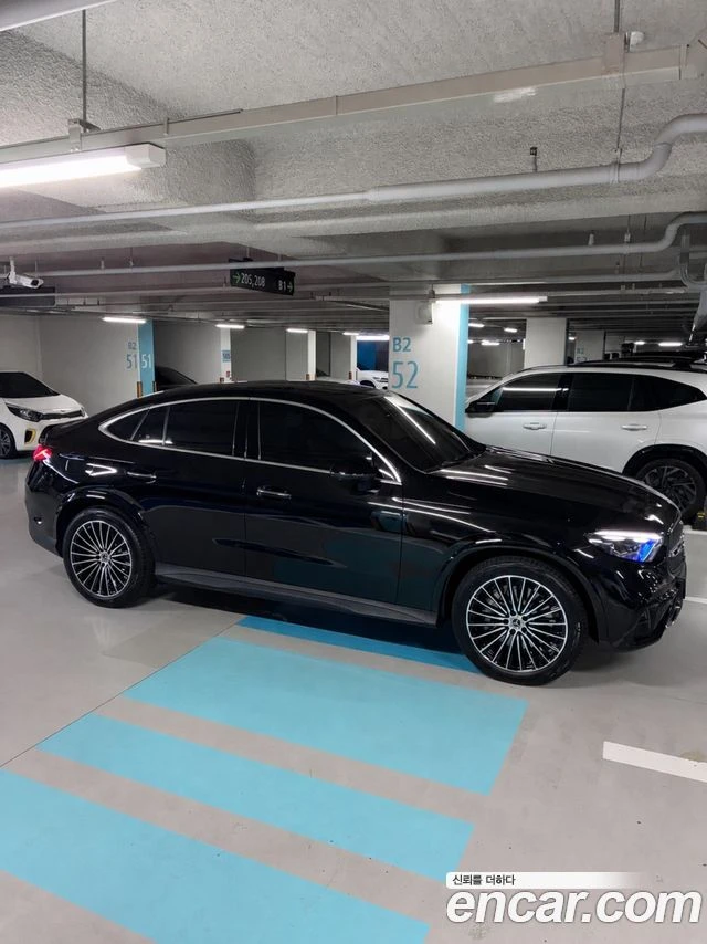 Mercedes-Benz GLC 300, снимка 13 - Автомобили и джипове - 56077600