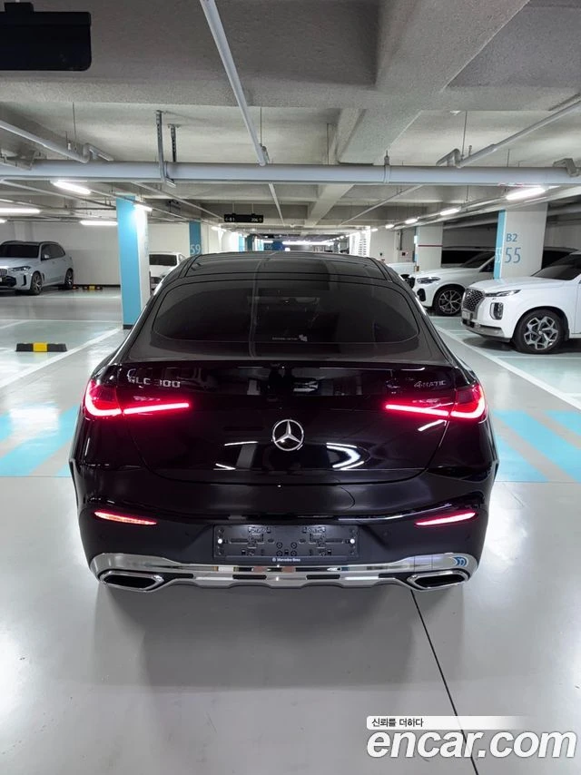 Mercedes-Benz GLC 300, снимка 4 - Автомобили и джипове - 56077600