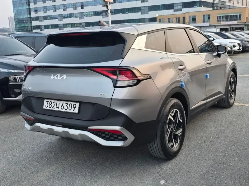 Kia Sportage Diesel 2.0 4Wd Trendy, снимка 3 - Автомобили и джипове - 56126597