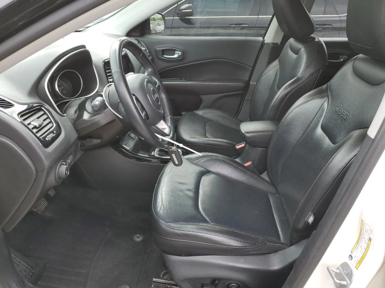Jeep Compass LIMITED - изображение 8