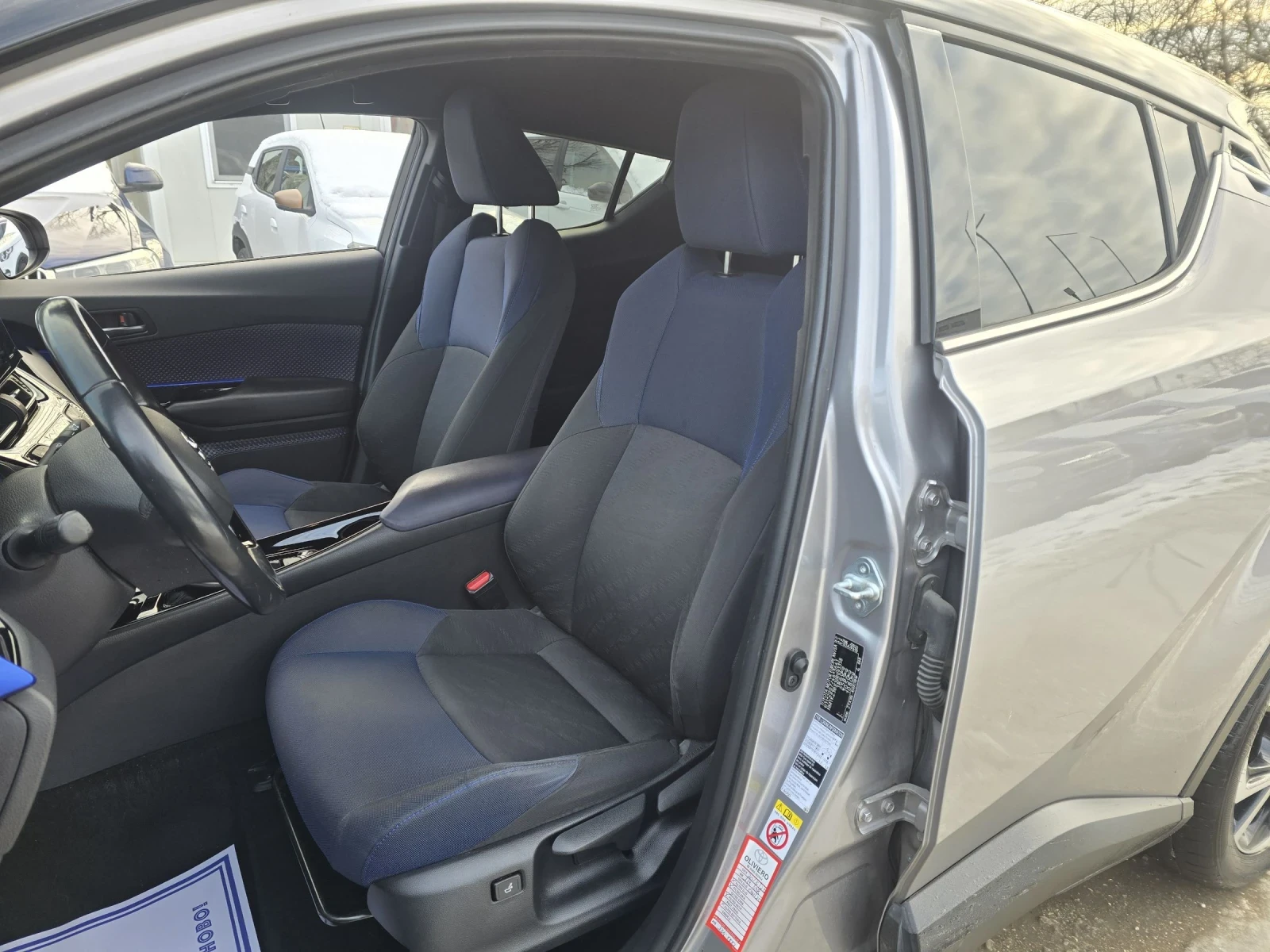 Toyota C-HR 1.8 Hybrid E-CVT Style  - изображение 9