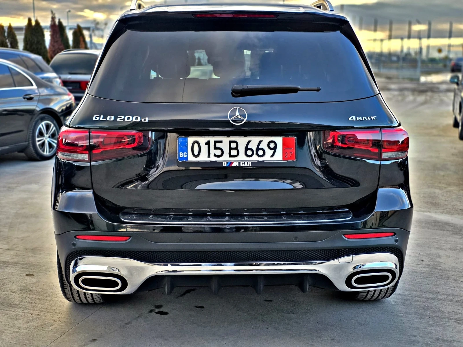 Mercedes-Benz GLB * AMG* HEAD-UP* 4-MATIC*  - изображение 4