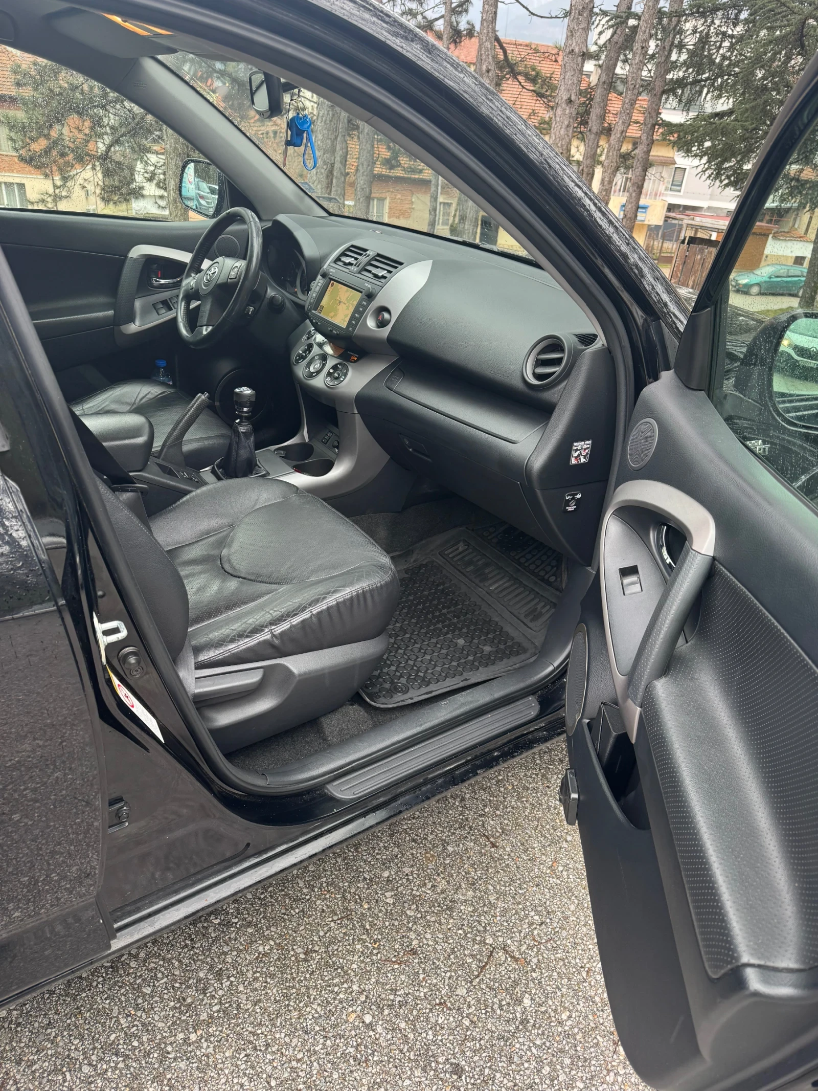 Toyota Rav4  - изображение 9