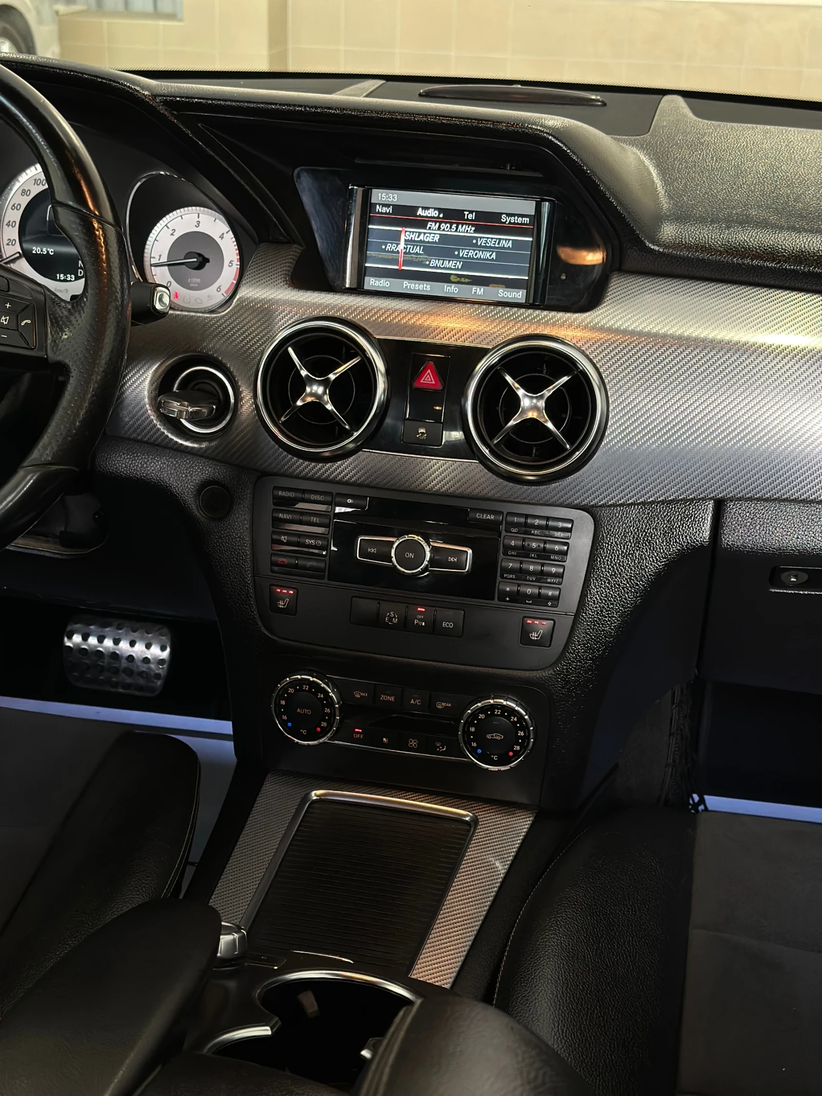 Mercedes-Benz GLK Facelift//220d/Full* LED/Automatic/Обслужен/Уникат, снимка 14 - Автомобили и джипове - 54217959