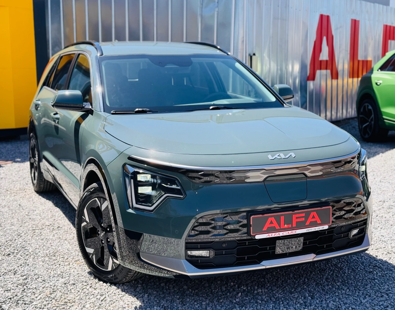 Kia Niro КАПАРИРАНА///, снимка 4 - Автомобили и джипове - 54333085