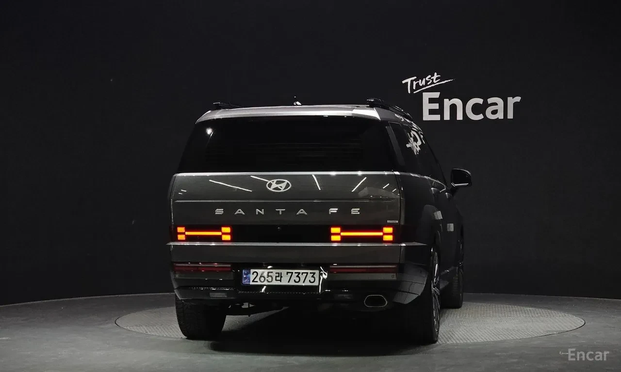 Hyundai Santa fe CALLIGRAPHY* DISTRONIC* HEAD-UP* 360 КАМЕРИ* ОБДУХ, снимка 4 - Автомобили и джипове - 54355188