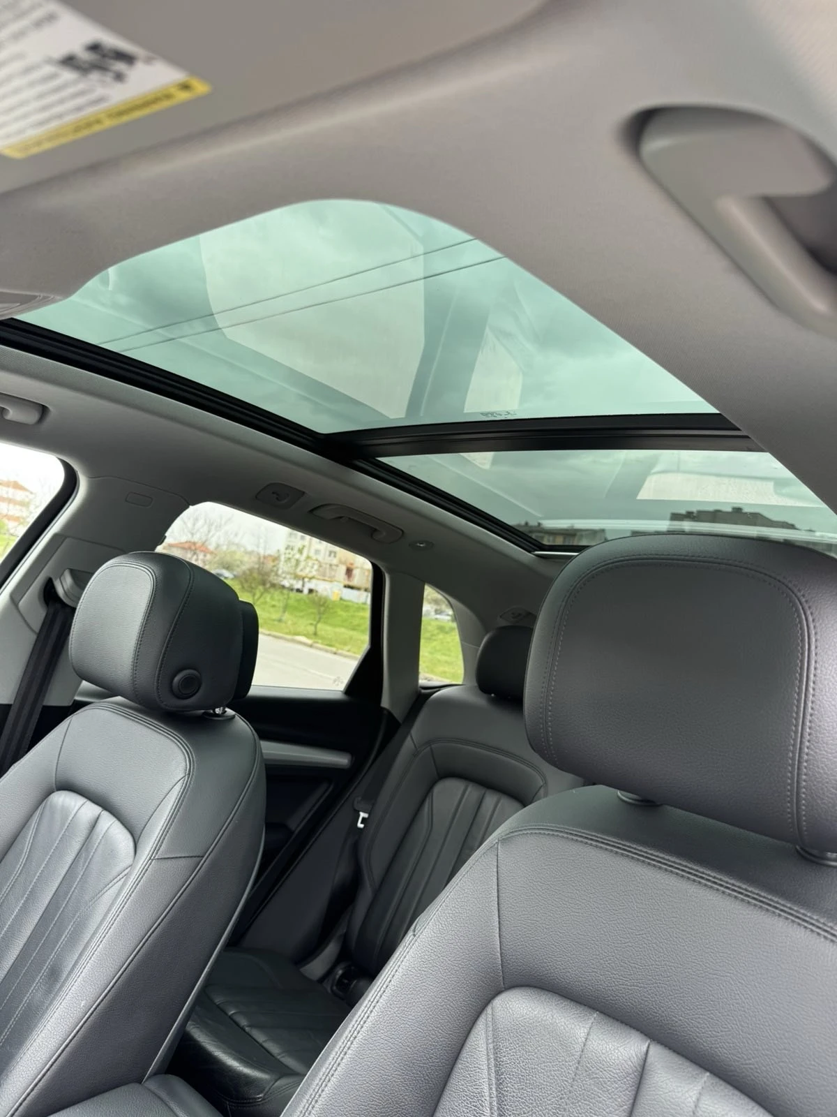 Audi Q5 Progressive, снимка 9 - Автомобили и джипове - 54427446