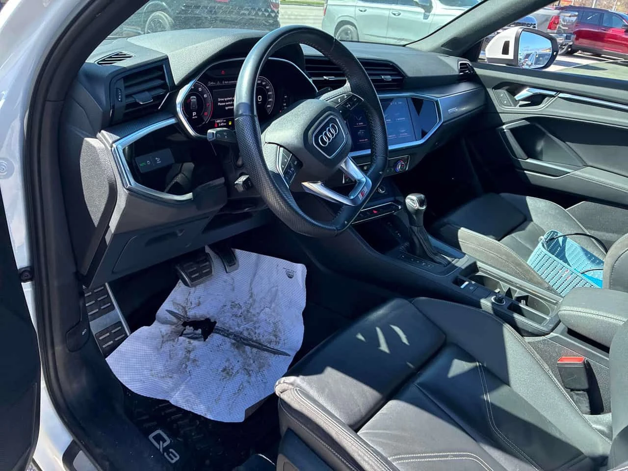 Audi Q3 * Progressiv * АВТОКРЕДИТ БЕЗ ПЪРВОНАЧАЛНА ВНОСКА*, снимка 5 - Автомобили и джипове - 54966057