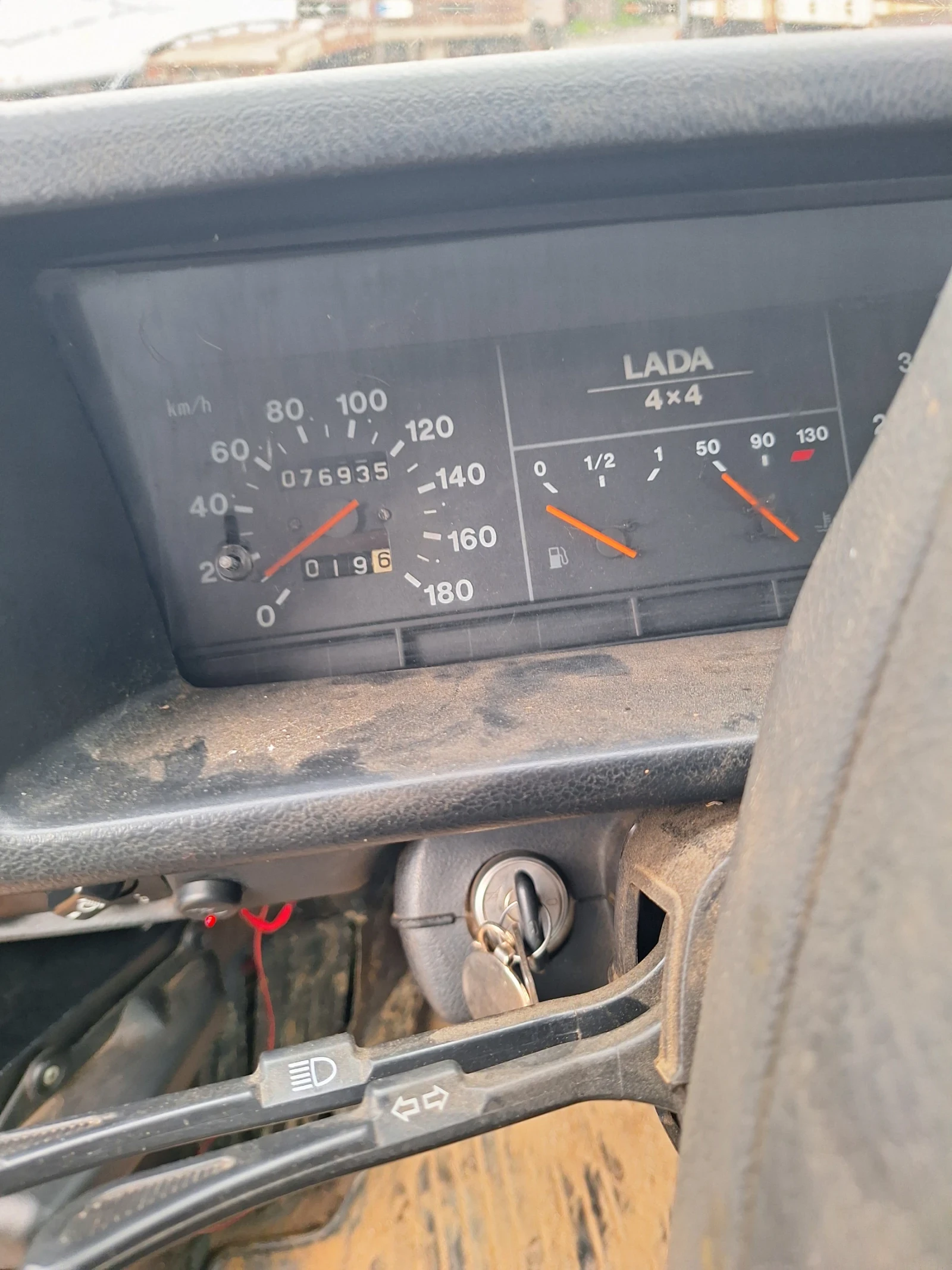 Lada Niva 1.7 ИНЖЕКЦИОН 2007 г., снимка 9 - Автомобили и джипове - 55191847