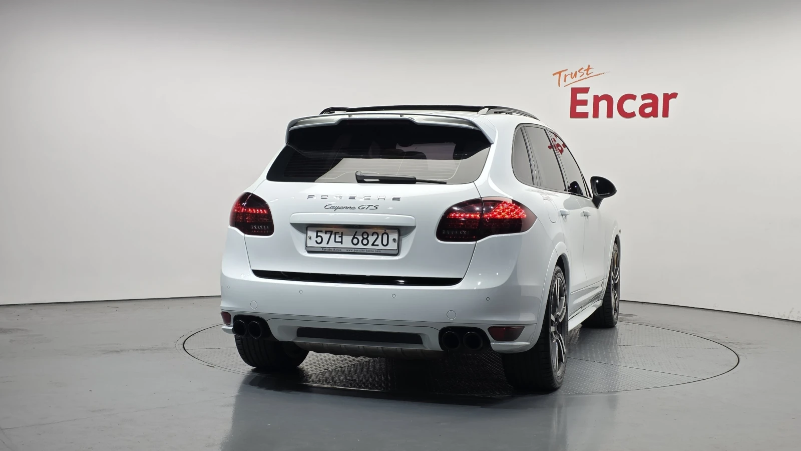 Porsche Cayenne GTS* ЕЛ. БАГАЖНИК* ПОДГРЕВ ВОЛАН* ЛЮК* КРАЙНА ЦЕНА, снимка 4 - Автомобили и джипове - 55983873