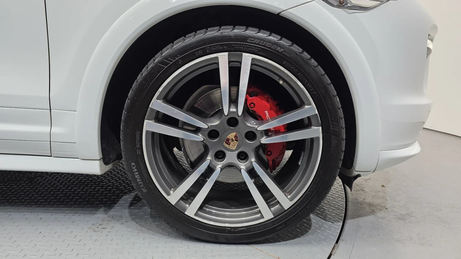 Porsche Cayenne GTS* ЕЛ. БАГАЖНИК* ПОДГРЕВ ВОЛАН* ЛЮК* КРАЙНА ЦЕНА, снимка 5 - Автомобили и джипове - 55983873