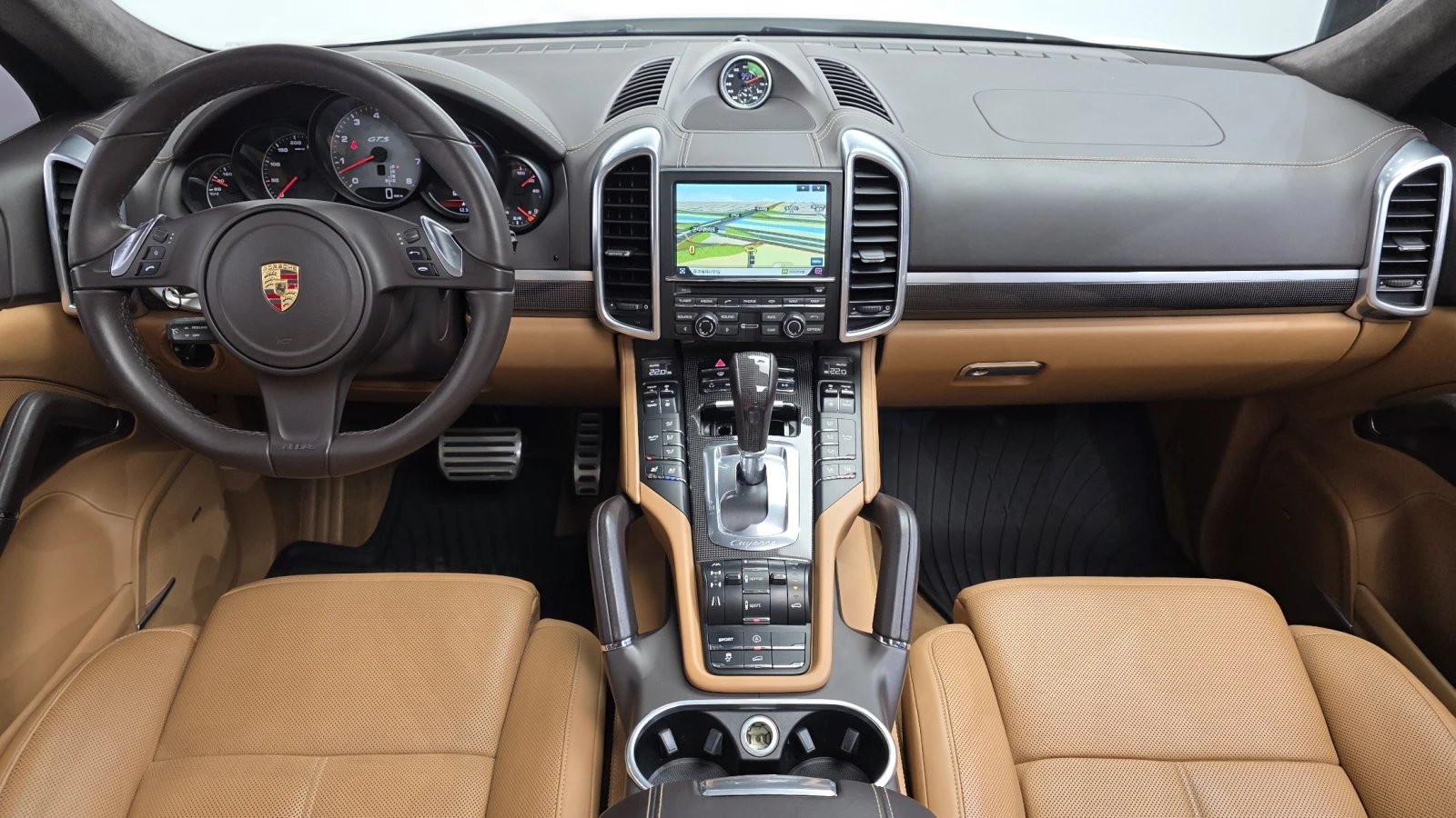 Porsche Cayenne GTS* ЕЛ. БАГАЖНИК* ПОДГРЕВ ВОЛАН* ЛЮК* КРАЙНА ЦЕНА, снимка 7 - Автомобили и джипове - 55983873