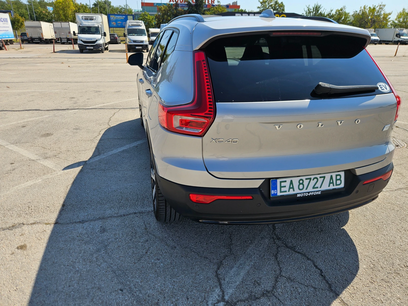 Volvo XC40, снимка 4 - Автомобили и джипове - 56242712