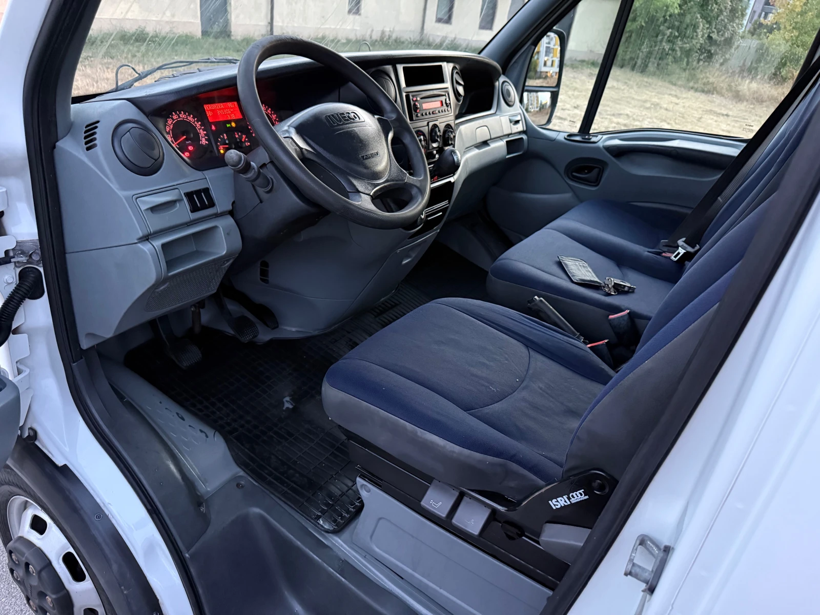 Iveco 35c15 3-стр самосвал, снимка 16 - Бусове и автобуси - 56060360