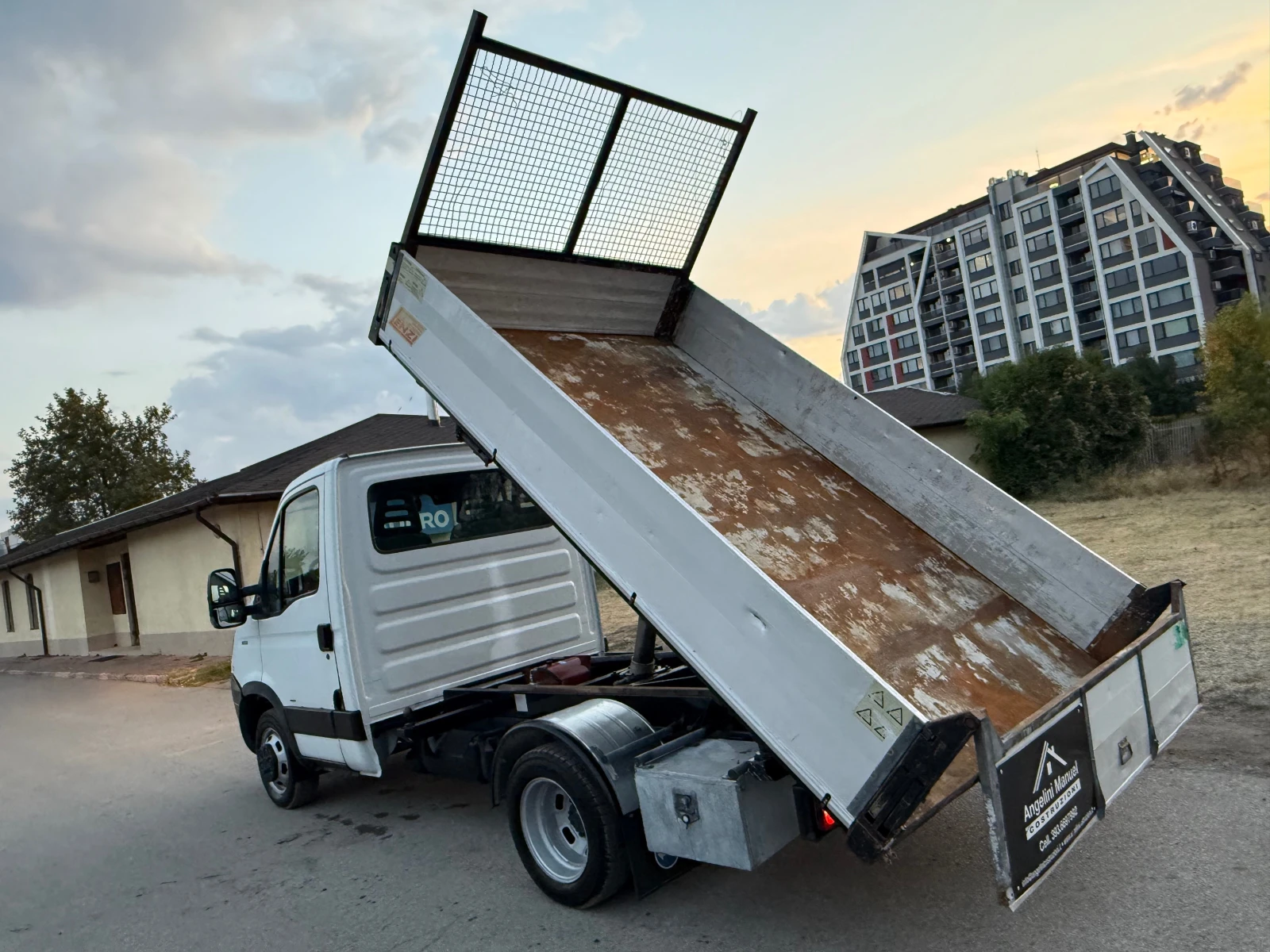 Iveco 35c15 3-стр самосвал, снимка 6 - Бусове и автобуси - 56060360
