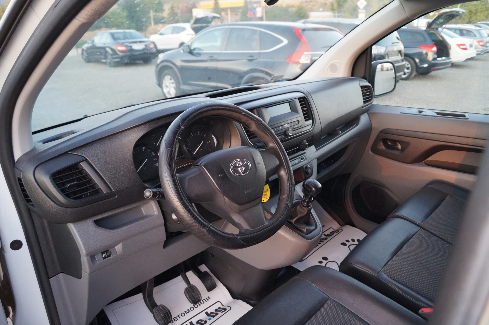 Toyota Proace 1.6d 116к.с., снимка 9 - Бусове и автобуси - 56143719