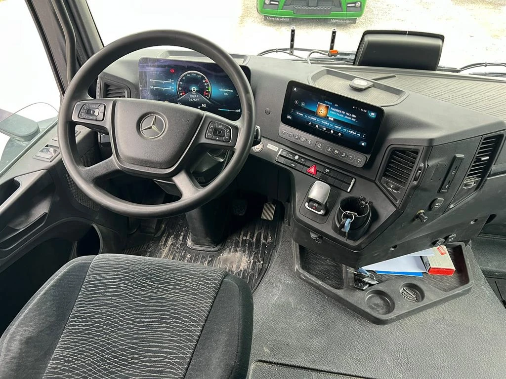 Mercedes-Benz Arocs 1851 4x4, снимка 9 - Камиони - 54886170