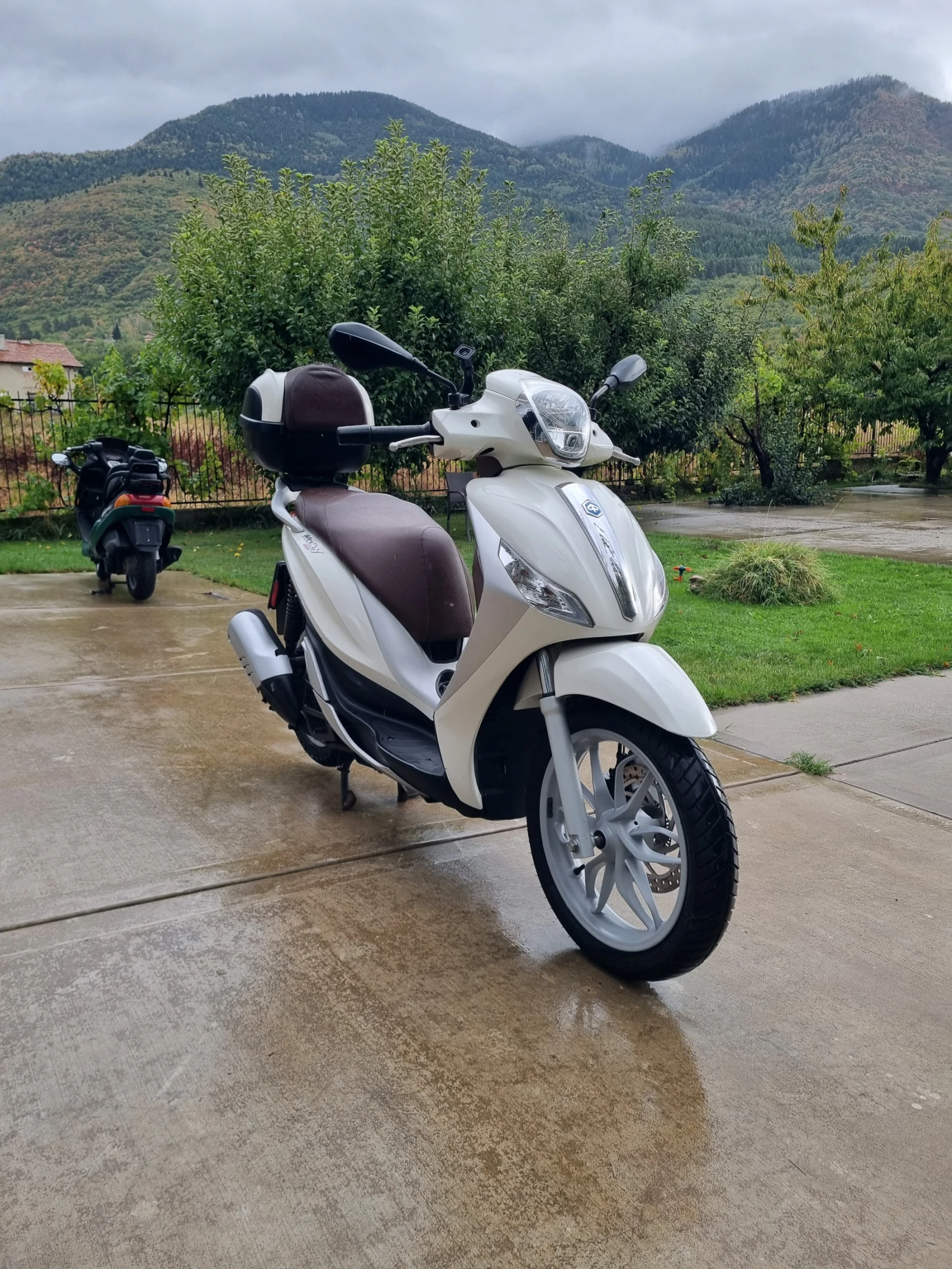 Piaggio Medley 125i ABS START-STOP - изображение 4