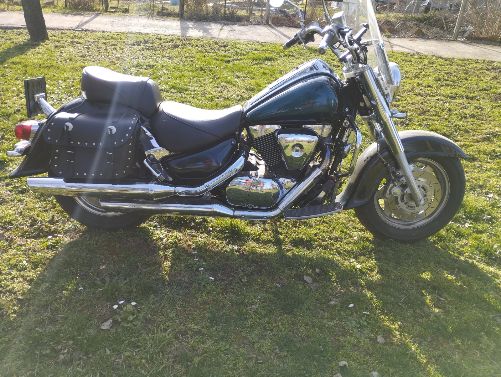 Suzuki Intruder