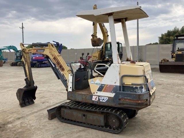 Багер Yanmar B17 - ОЧАКВАН 15.09.2026!!!, снимка 3 - Индустриална техника - 54347571