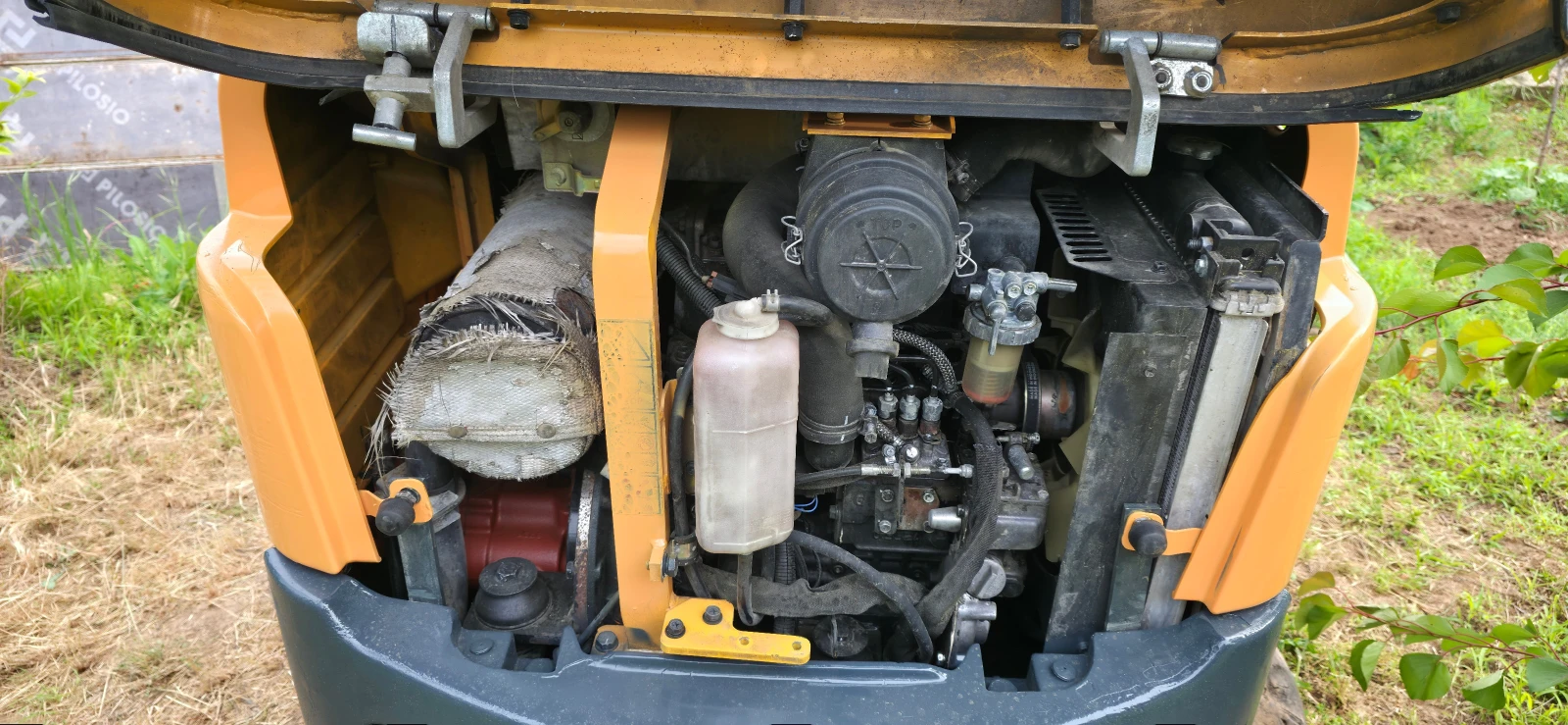 Багер Hyundai 2.1т.ROBEX, снимка 2 - Индустриална техника - 54745309